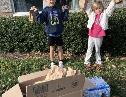 Small Hander Declan and Small Hander Delaney spreading kindness!